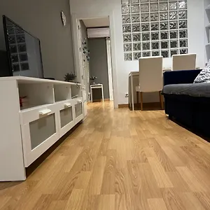 https://apt-the-smiths-12.top-hotels-tarragona.com